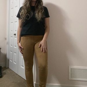 2/20$ Legging un faux Suède